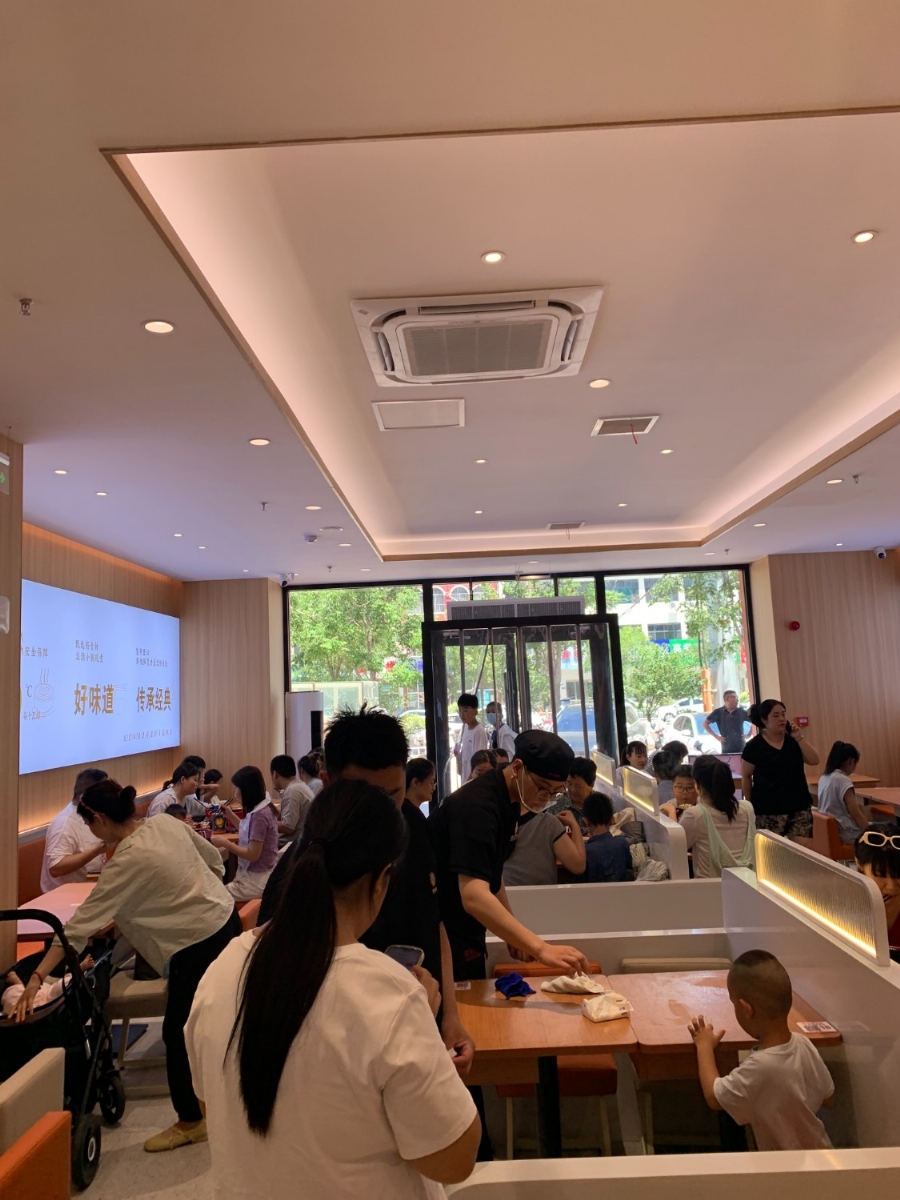 狀元米線，二十年專注純大米米線，品質(zhì)保障，市場(chǎng)信賴。選擇我們，共享美味商機(jī)，成就創(chuàng)業(yè)夢(mèng)想！